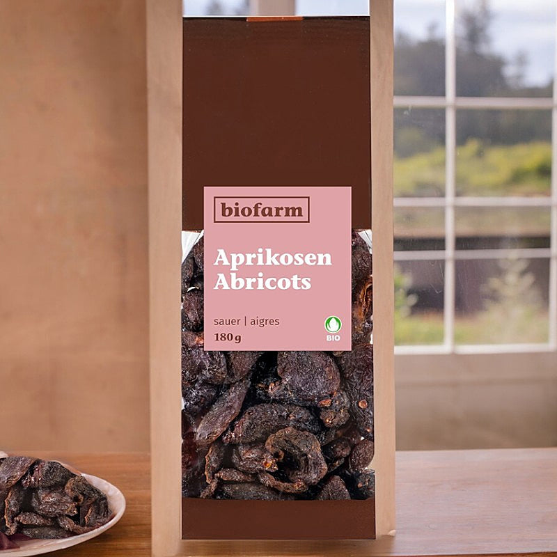 Biofarm - Abricots acides BIO 180g