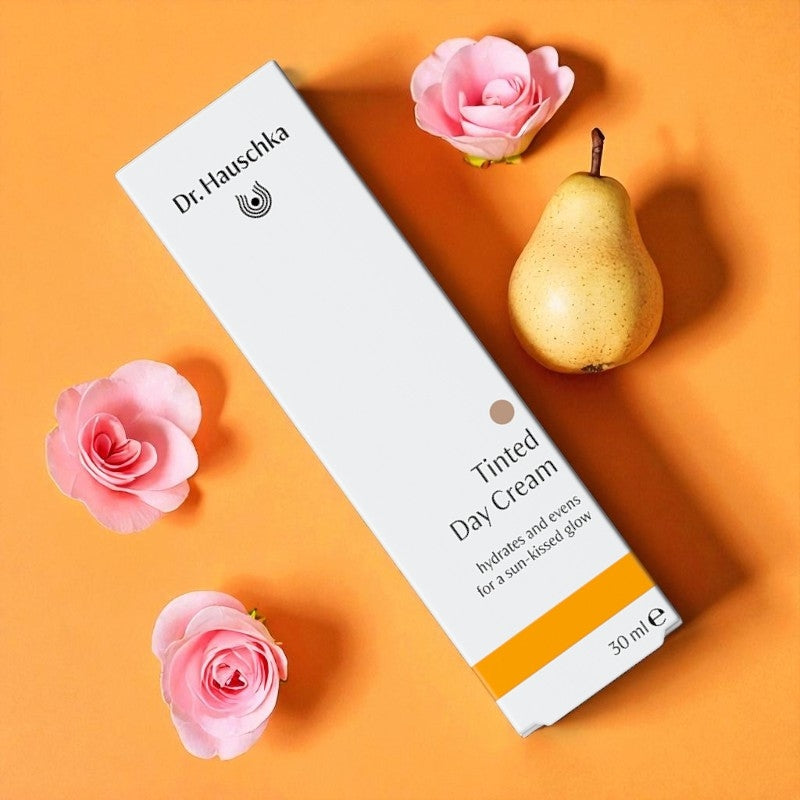 Dr. Hauschka - Crème de jour teintée BIO coing & rose 30ml