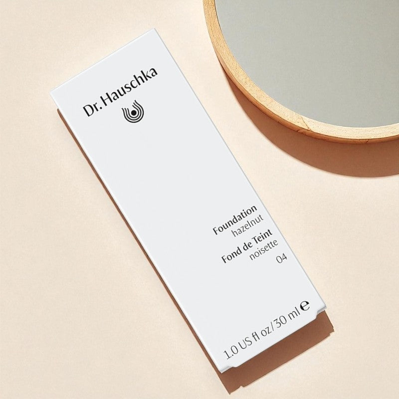 Dr. Hauschka - Fond de teint liquide BIO N°04 noisette 30ml
